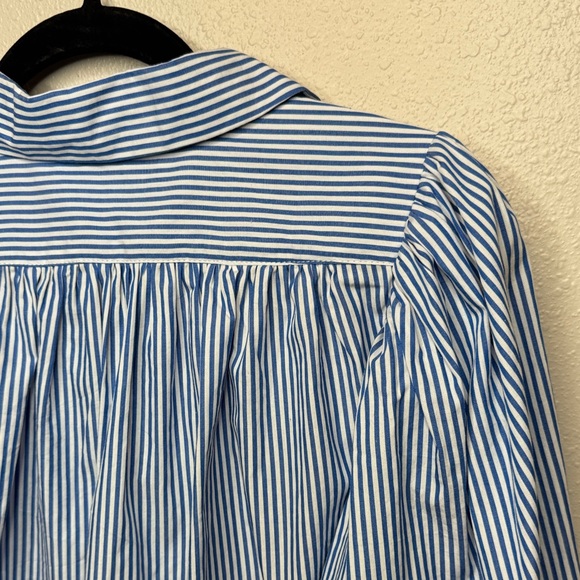 Tuckernuck Classic Blue White Striped Button down Preppy Round Collar - Medium - Picture 11 of 14